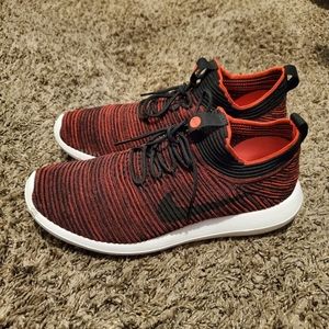 MENS NIKE ROSHE FLYKNIT V2